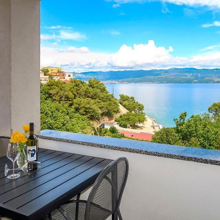 Apartment Marija - VRB102 Vrbnik Buitenkant foto