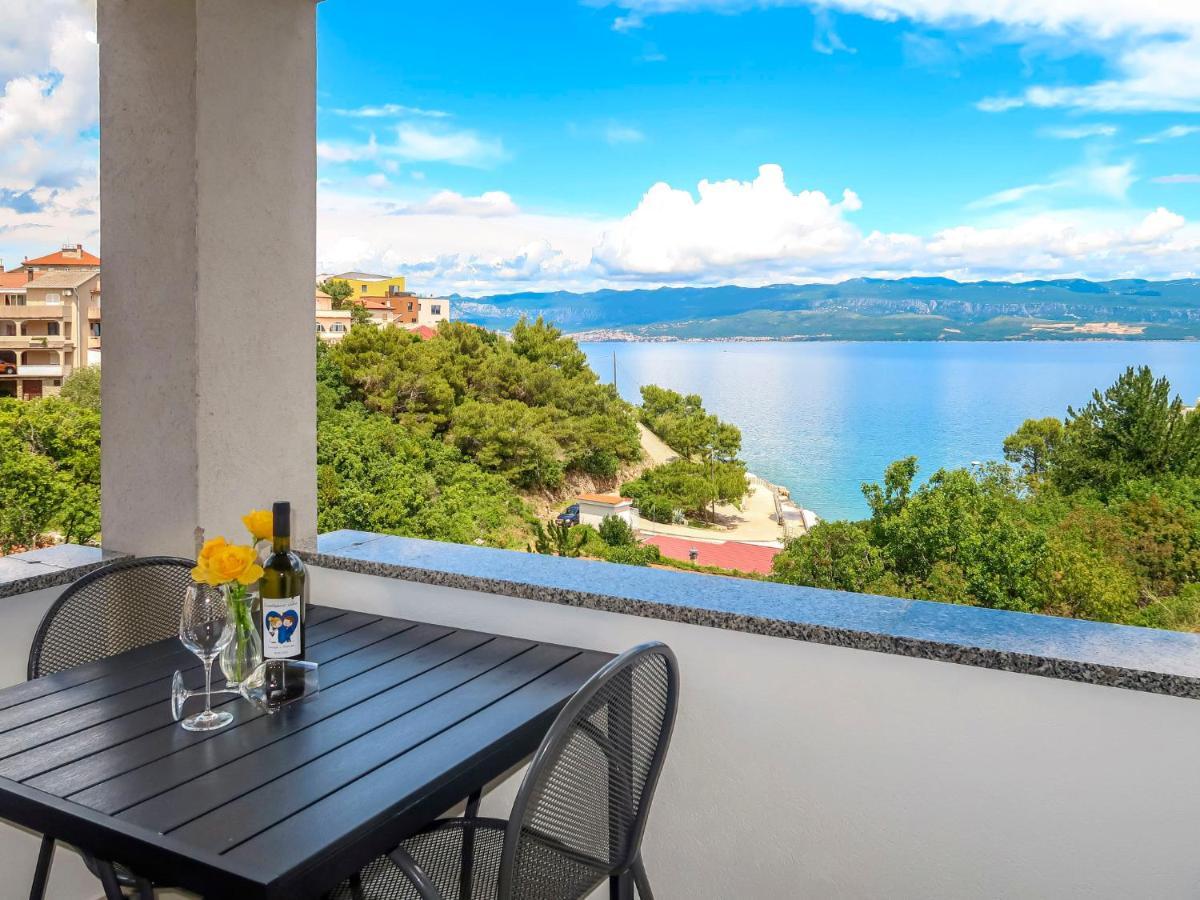 Apartment Marija - VRB102 Vrbnik Buitenkant foto
